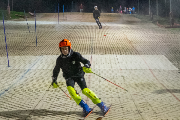 Early Bird Adult & Junior Ski Lessons