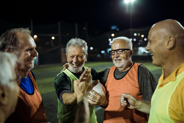 Walking football 600x400